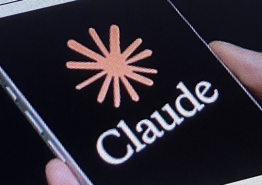 CLAUDE LOGO